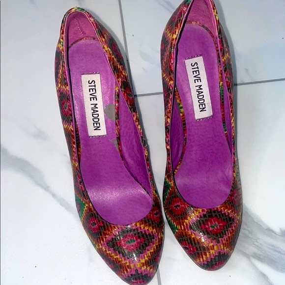 Steve Madden Purple and Pink Classic Heels Size 6 - Picture 5 of 6